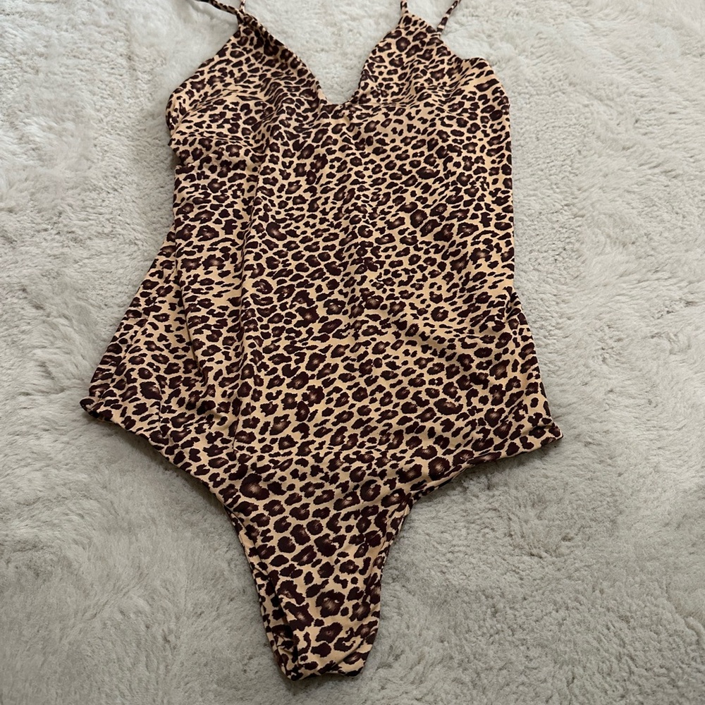MAI Everyday Bodysuit Leopard print